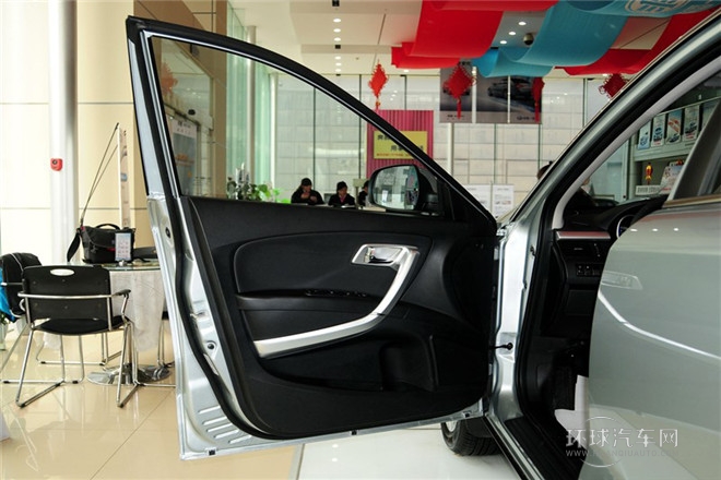 2013款 2.0L 手动豪华型
