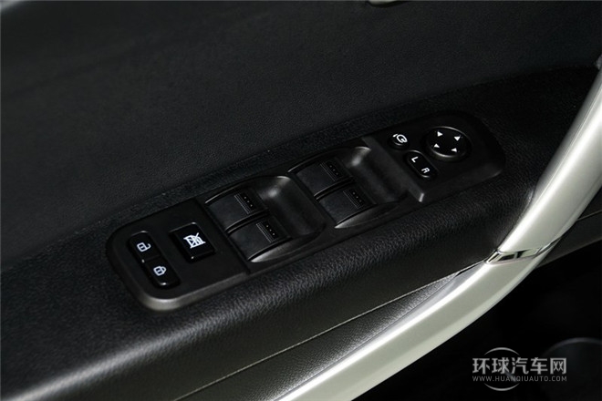 2013款 2.0L 手动豪华型