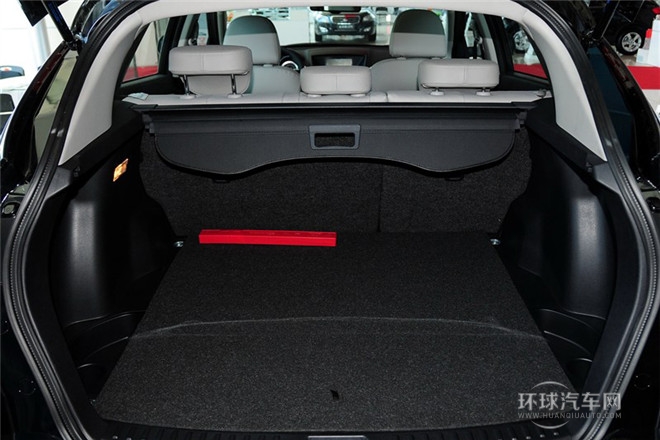2013款 2.0L 自动豪华型