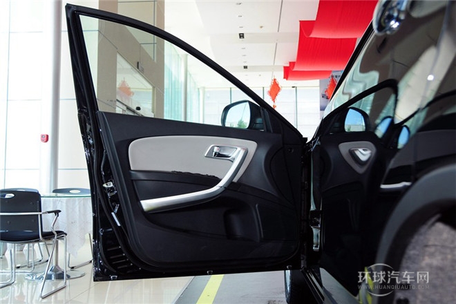 2013款 2.0L 自动豪华型