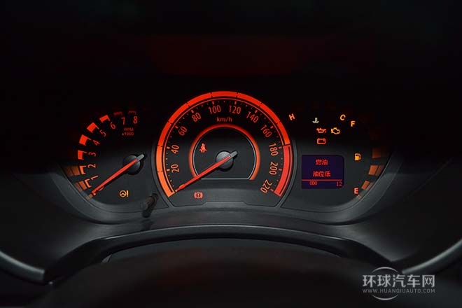 2013款1.6L手动ESP  豪华版