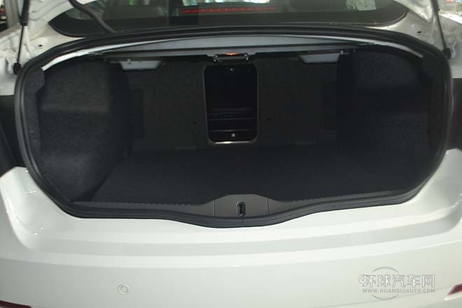 2013款 1.8T 自动豪华版