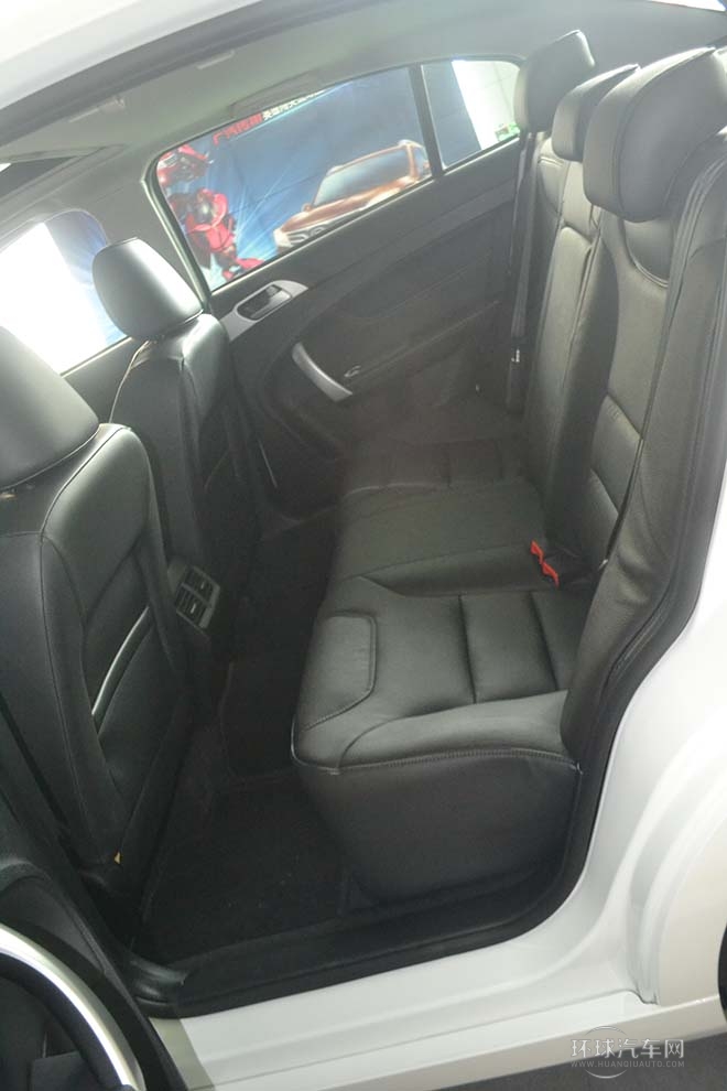 2013款 1.8T 自动豪华版