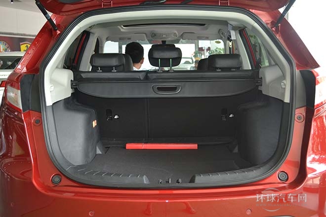 2013款 1.8T 自动两驱精英版