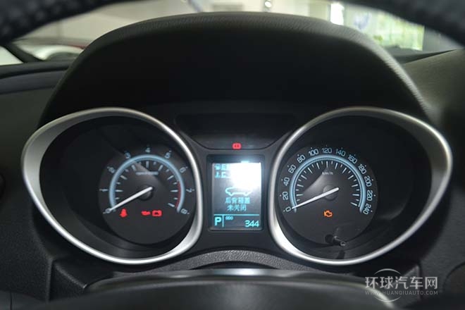 2013款 1.8T 自动两驱精英版