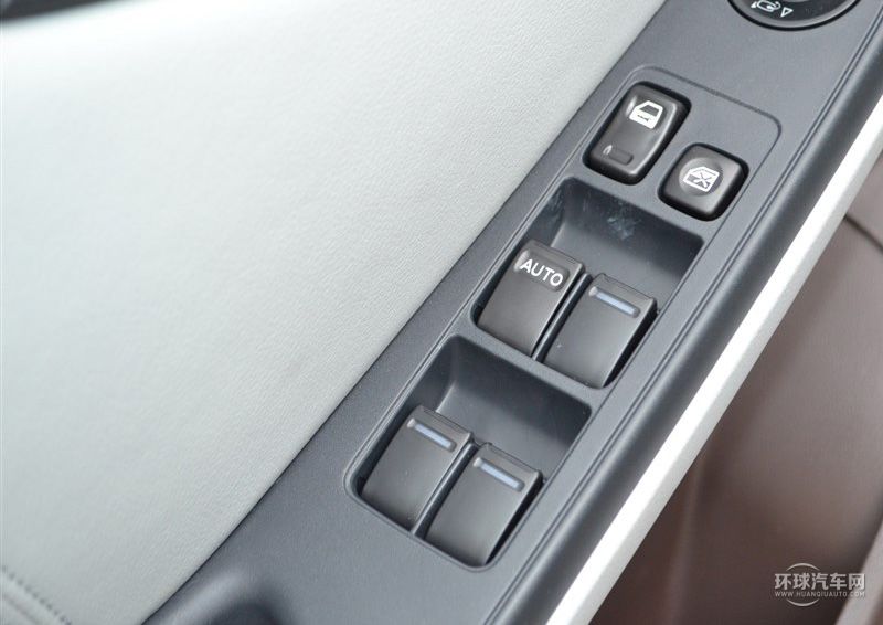2014款 荣耀导航版 1.8T 自动豪华型