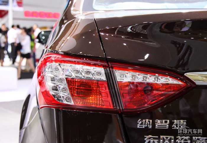 2014款 荣耀导航版 1.8T 手动经典型