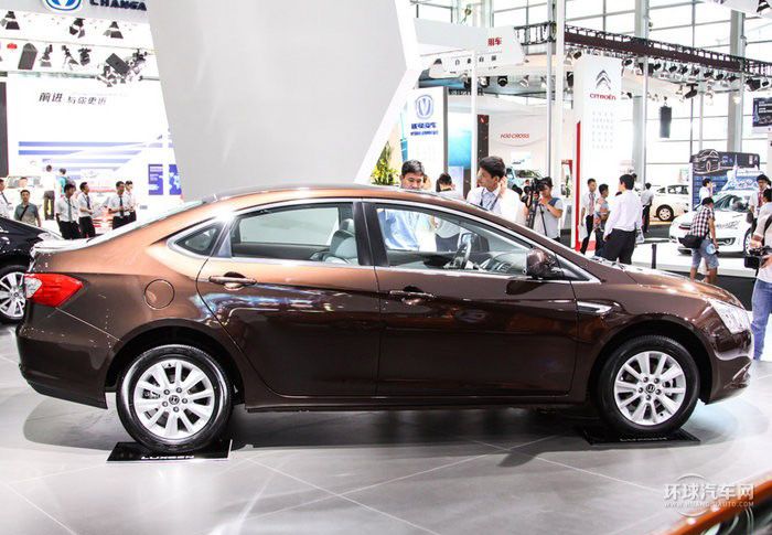 2014款 荣耀导航版 1.8T 手动经典型