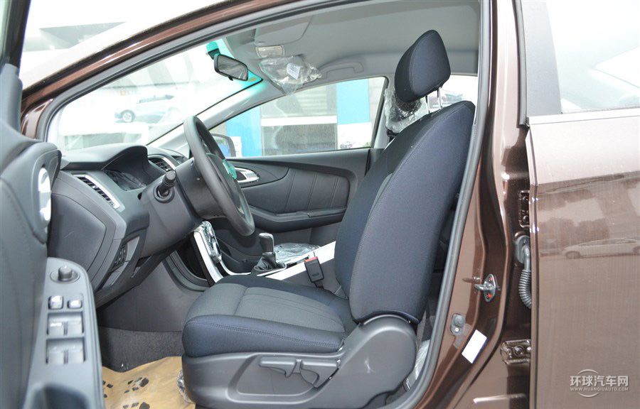 2014款 荣耀导航版 1.8T 手动精致型