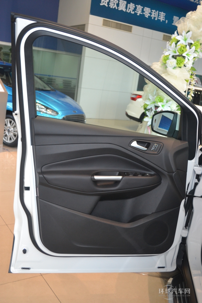 2013款 1.6L GTDi 两驱风尚型