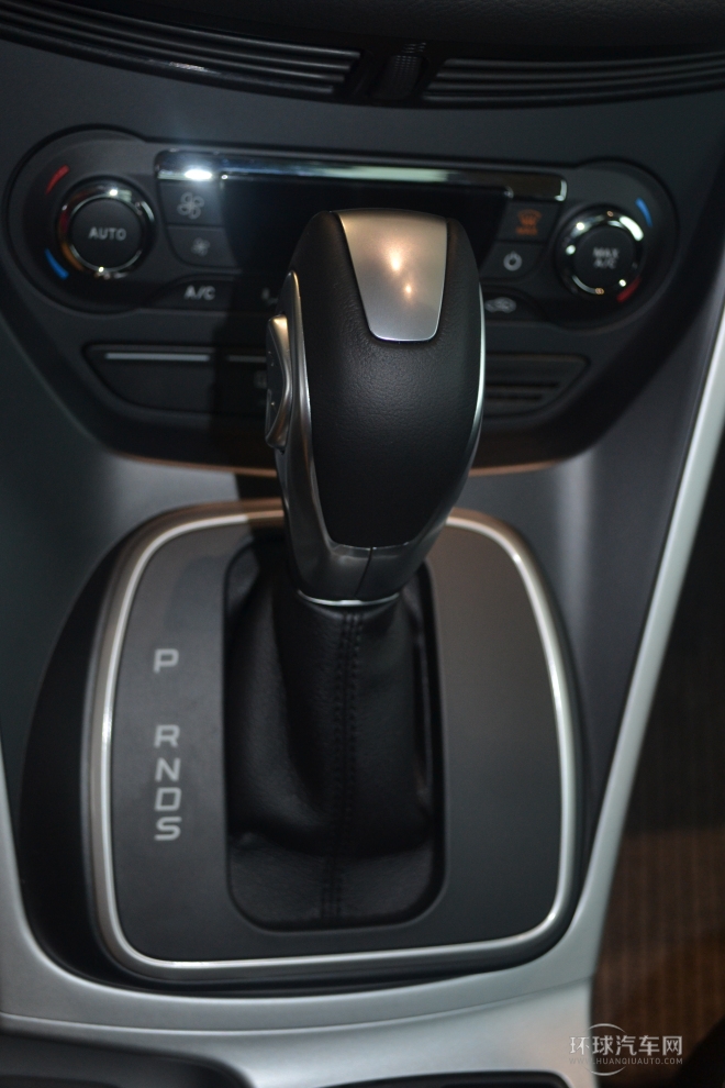 2013款 1.6L GTDi 两驱风尚型