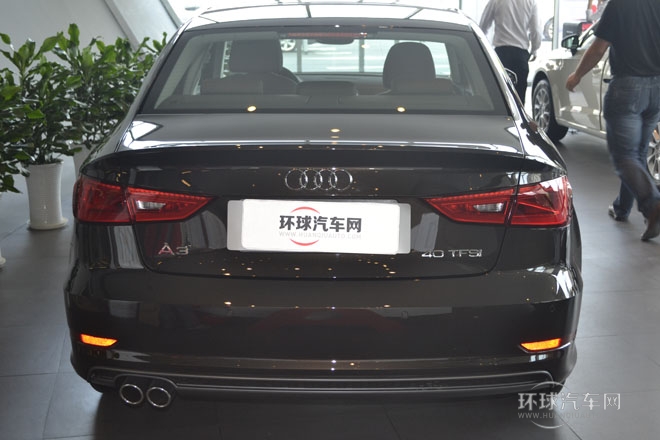 2014款 Limousine 40 TFSI S line舒适型