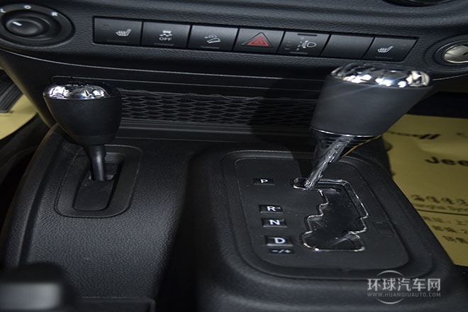 2013款 3.6L 两门版 Sahara
