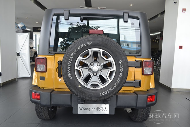 2013款 3.6L 两门版 Sahara