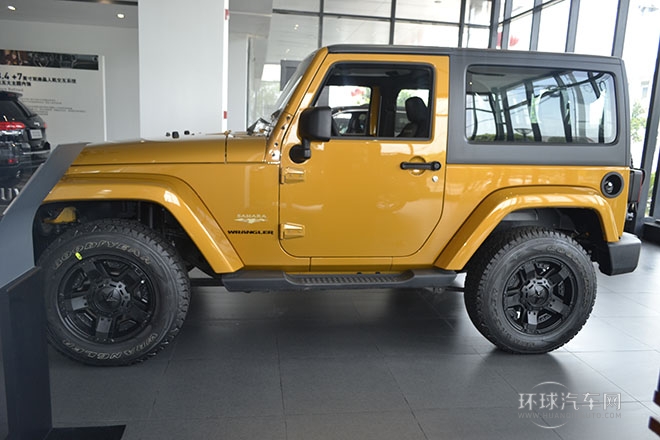 2013款 3.6L 两门版 Sahara