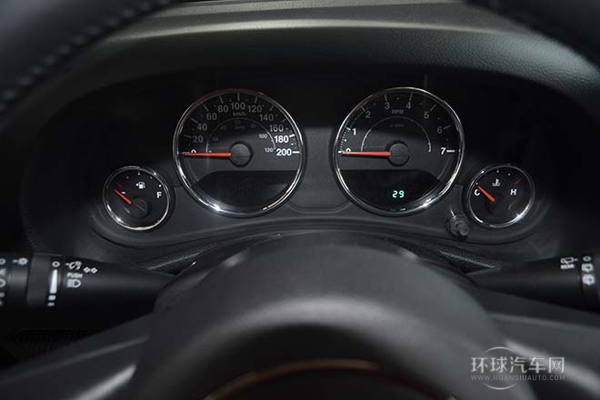 2014款 3.0L 四门版 Sahara