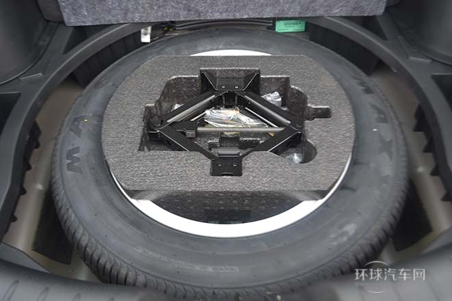 2013款 1.8T 自动四驱至尊版