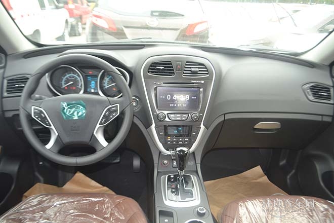 2013款 1.8T 自动四驱至尊版