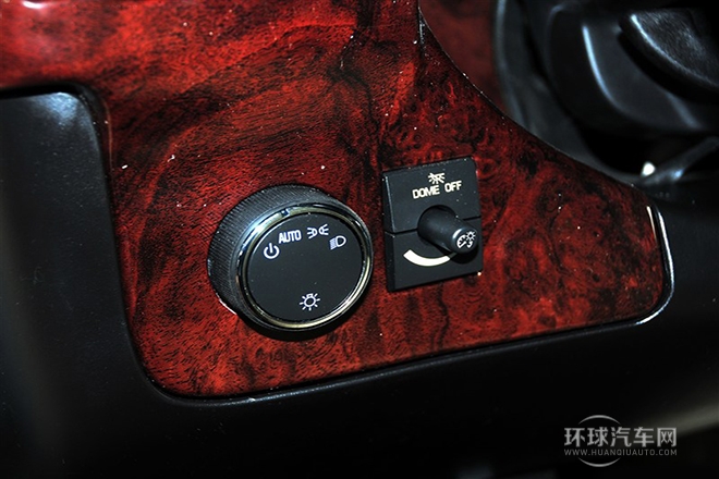 2014款 5.3L 领袖版