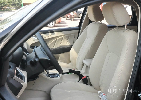 2013款 1.6L DVVT CVT致领版