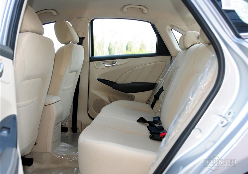 2013款 1.6L DVVT 手动致领版