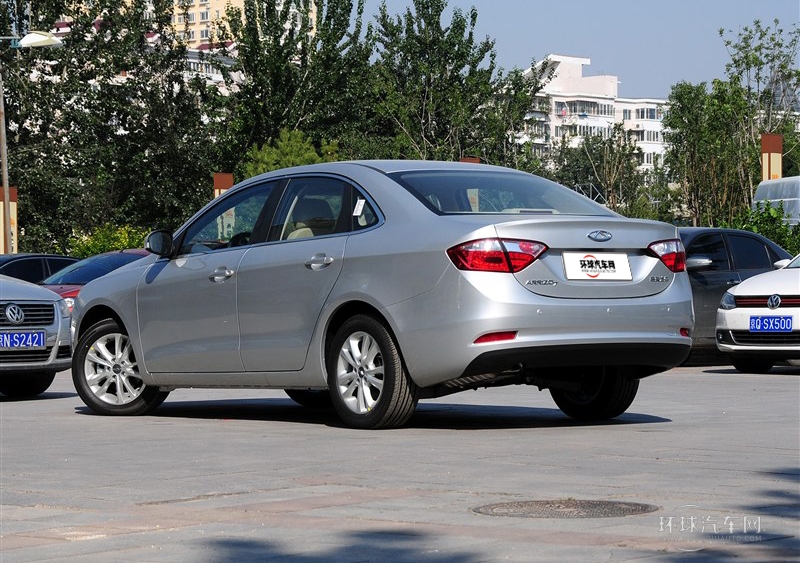 2013款 1.6L DVVT 手动致领版