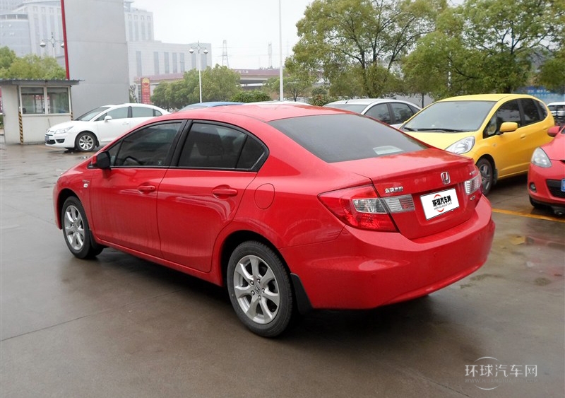 2013款 十周年纪念 1.8L 手动舒适版