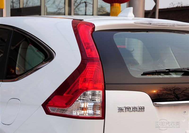 2012款 2.0L 两驱都市版