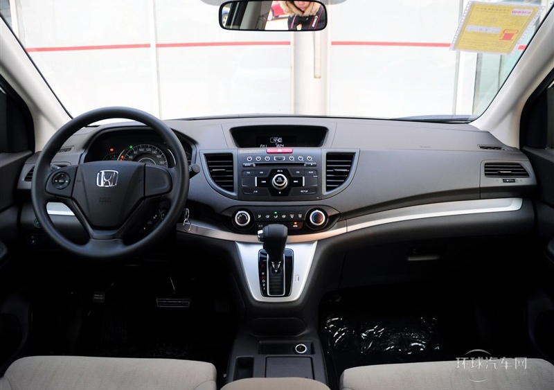 2012款 2.0L 两驱都市版