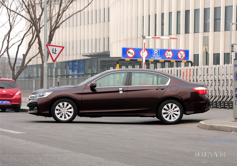 2014款 2.4L LX 舒适版