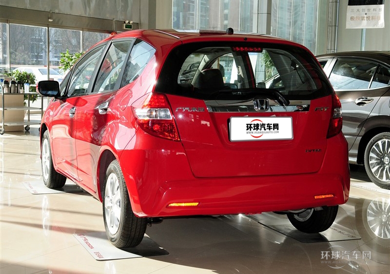 2011款 1.5L 手动豪华版