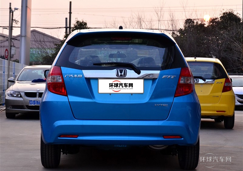 2011款 1.5L 自动全景天窗版