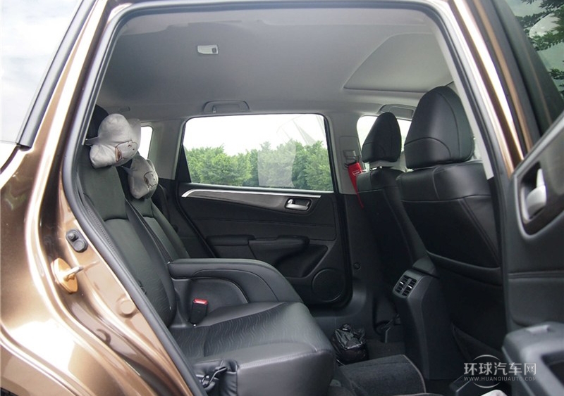 2013款 1.8L CVT豪华版 6座