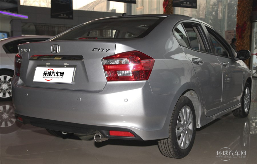2012款 1.5L 自动精英版