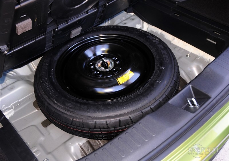 2013款 1.8L CVT豪华版 5座