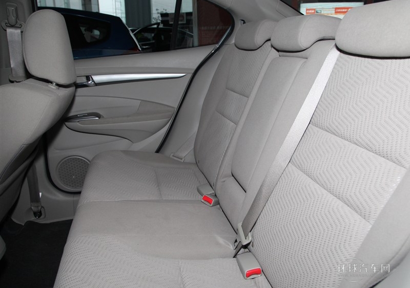 2012款 1.5L 手动精英版