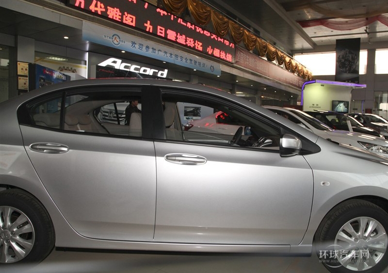 2012款 1.5L 手动精英版