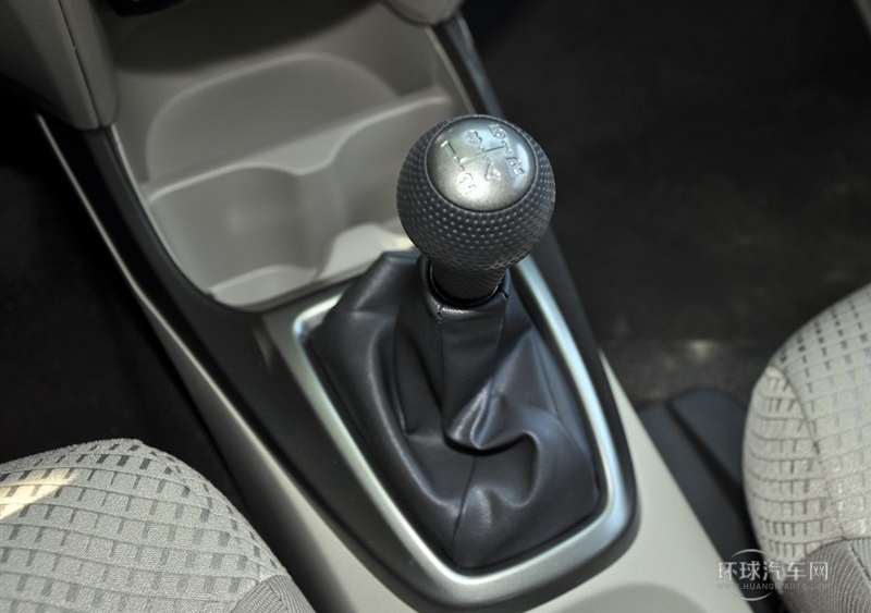 2012款 1.5L 手动舒适版