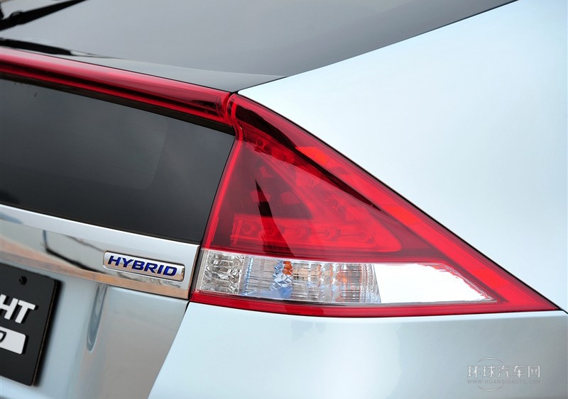 2013款 1.3L 标准型