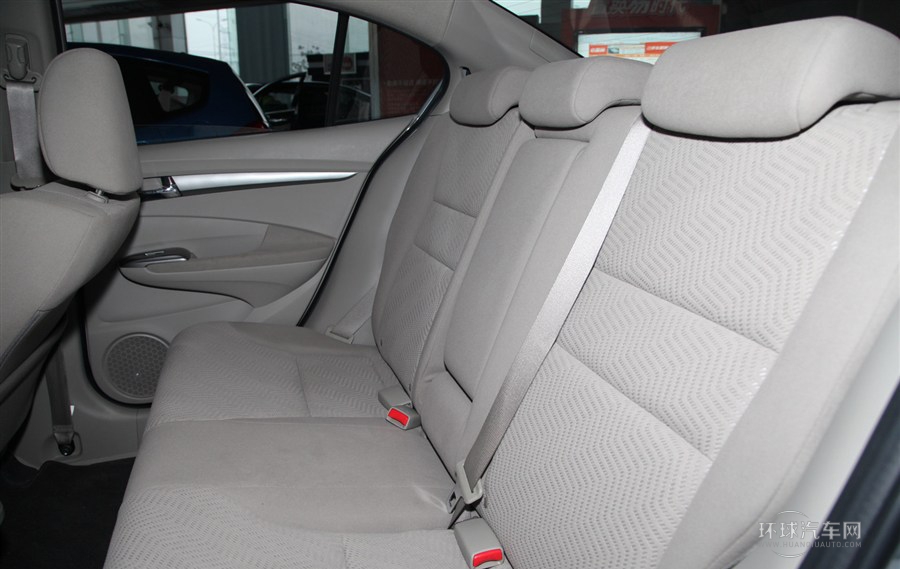 2012款 1.8L 自动舒适版