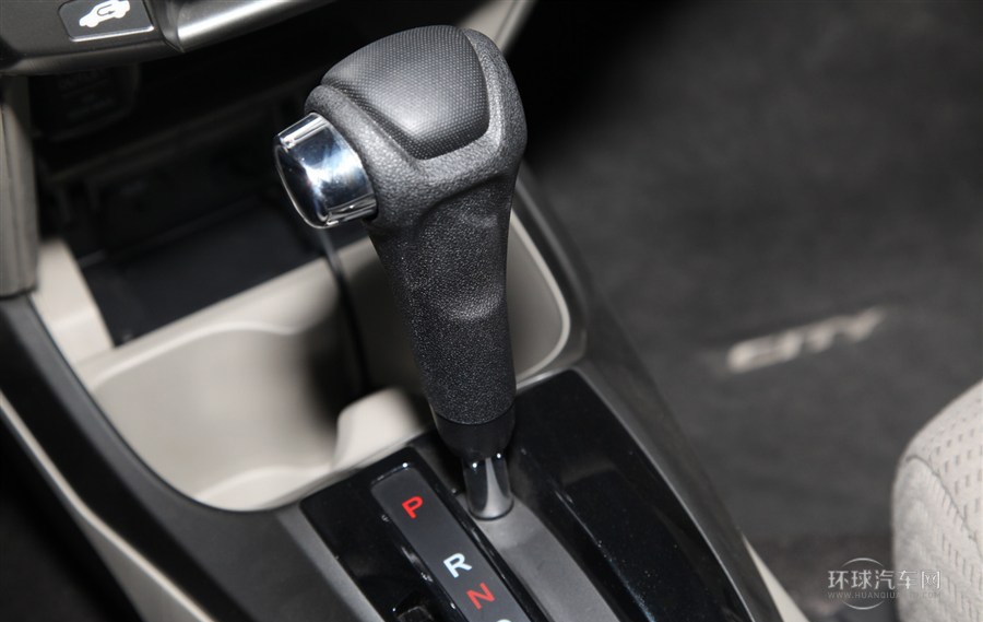 2012款 1.8L 自动舒适版