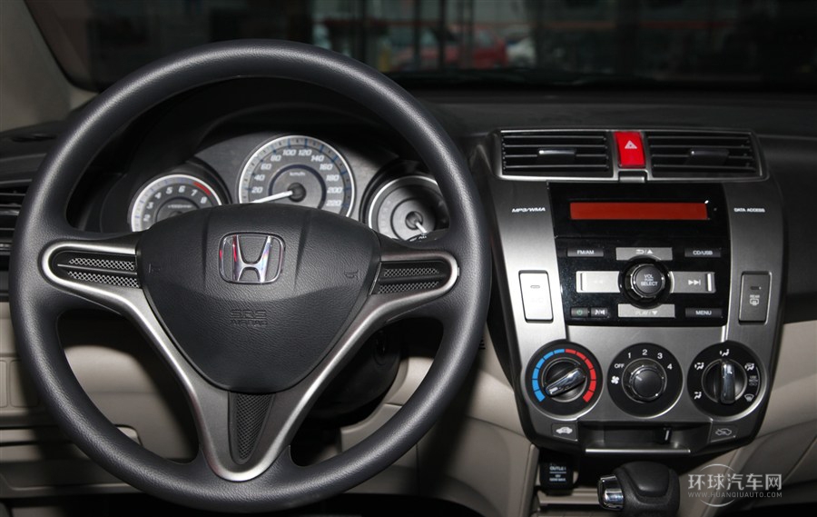 2012款 1.8L 自动舒适版