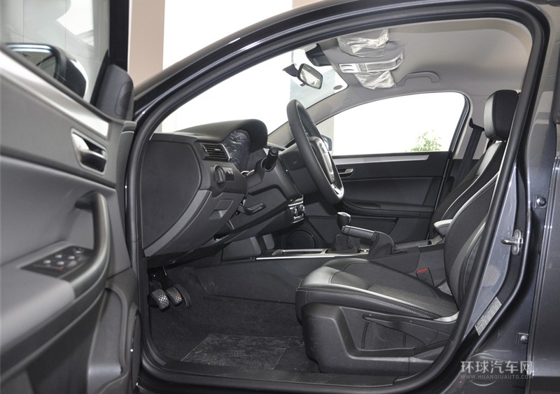 2014款 两厢 1.6L 自动致悦型