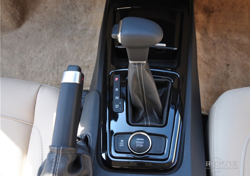 2014款 两厢 1.6T 自动致悦增强型