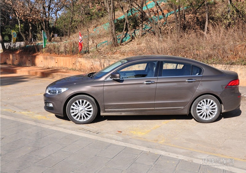 2014款 两厢 1.6T 自动致悦增强型