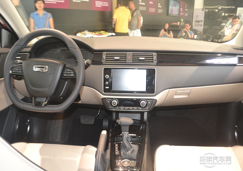 2014款 两厢 1.6T 自动致臻型（红色）