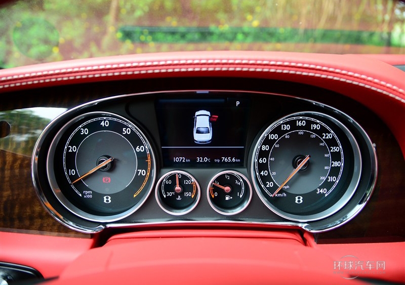 2013款 6.0T W12 豪华版
