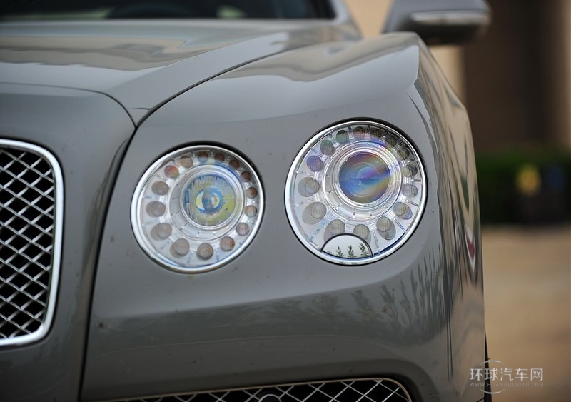 2013款 6.0T W12 尊贵版