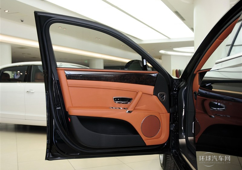 2014款 4.0T V8 尊贵版