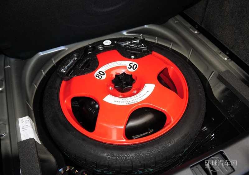 2014款 4.0T V8 尊贵版
